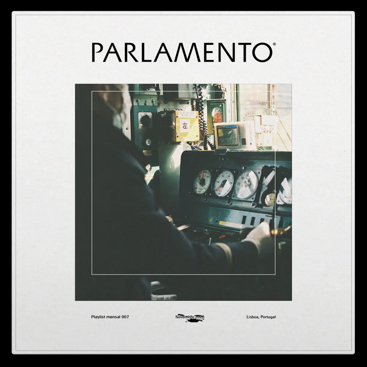 A person operating vintage control panels with various dials and a banner titled PARLAMENTO.