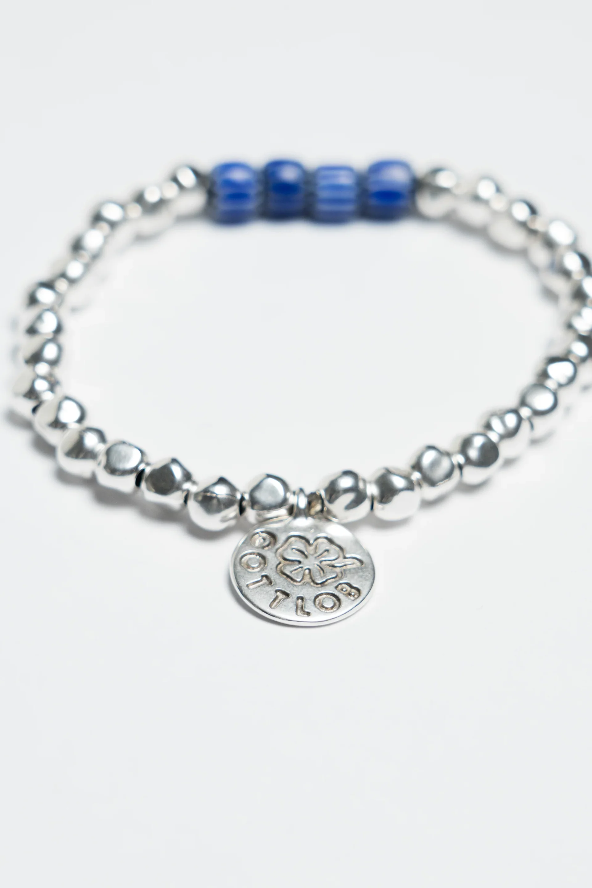 Gottlob Edition No. 2 bracelet Blue/White in a grey background
