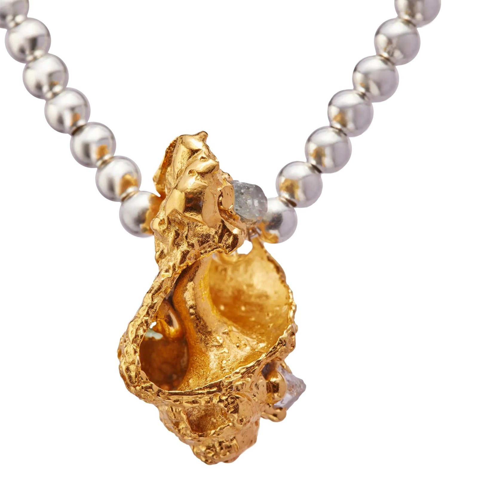 Simuero Una Caracola Bracelet detail.