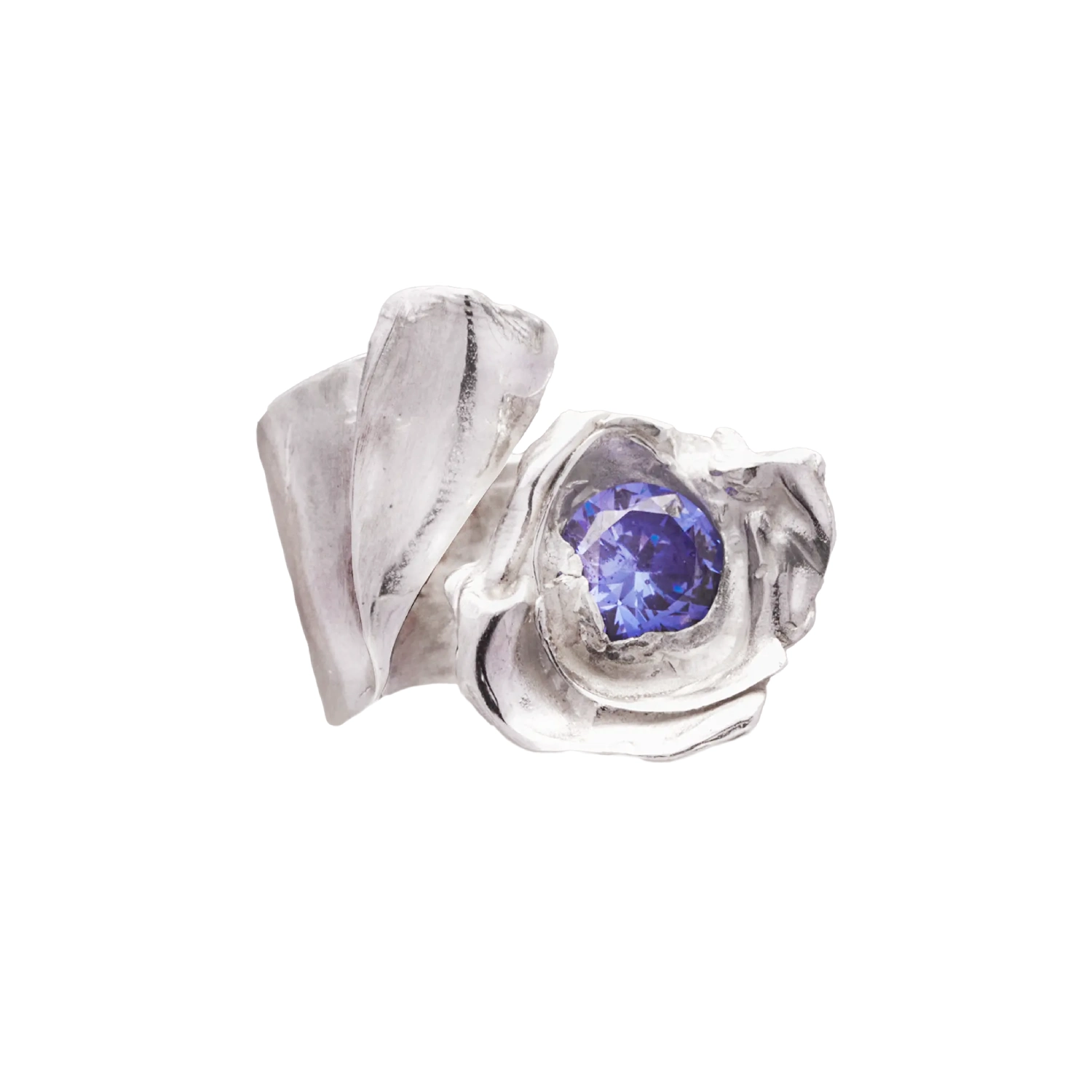 Simuero Cobra Ring in Silver with Blue Light Tanzanite in a White Background