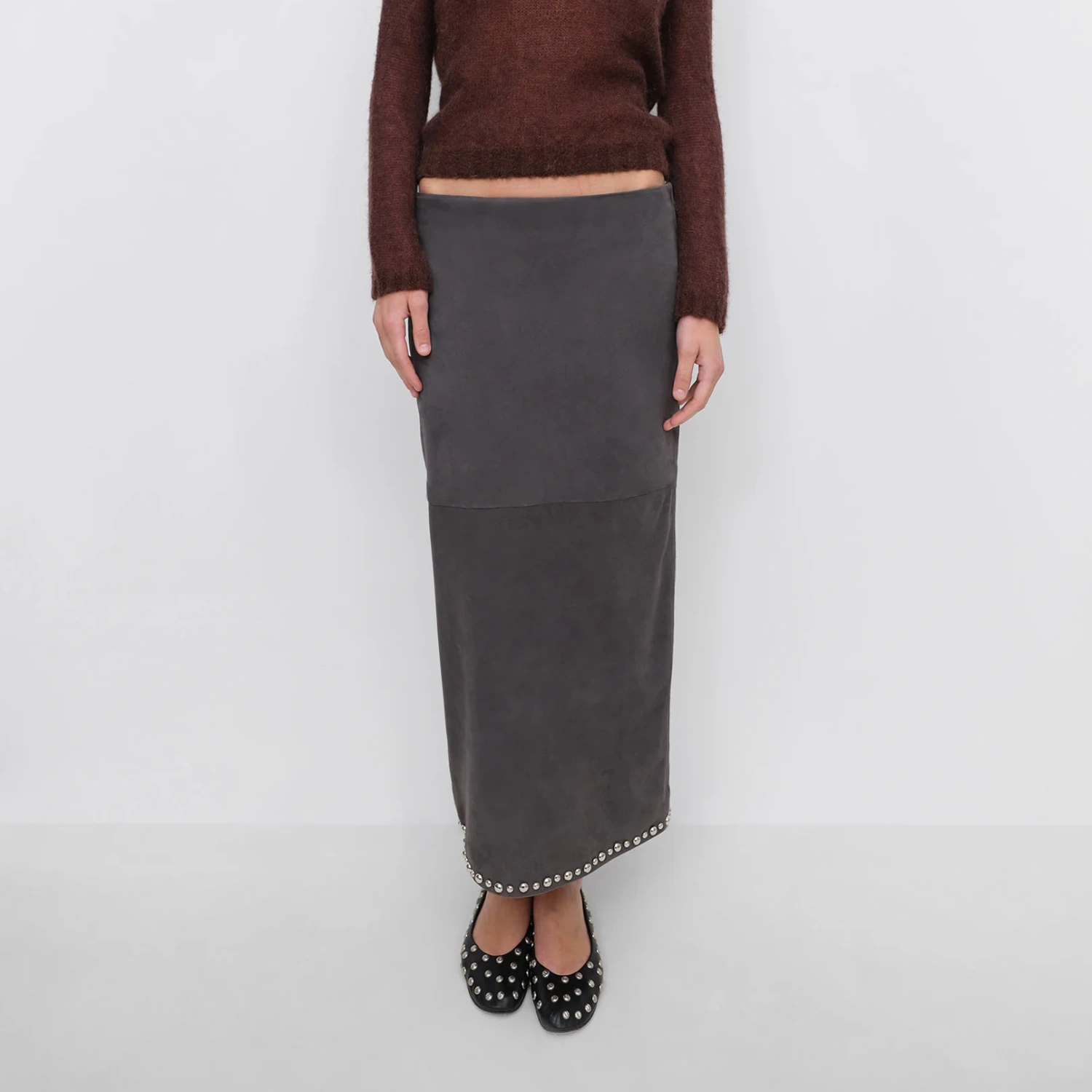 Gimaguas Bella Midi Skirt Grey front view on model