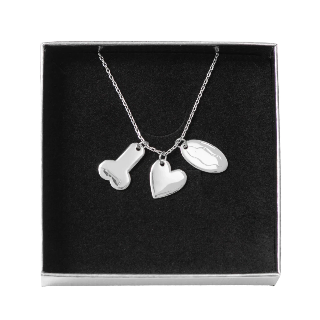 Carne Bollente Gold & Naughty Necklace Silver Packaging