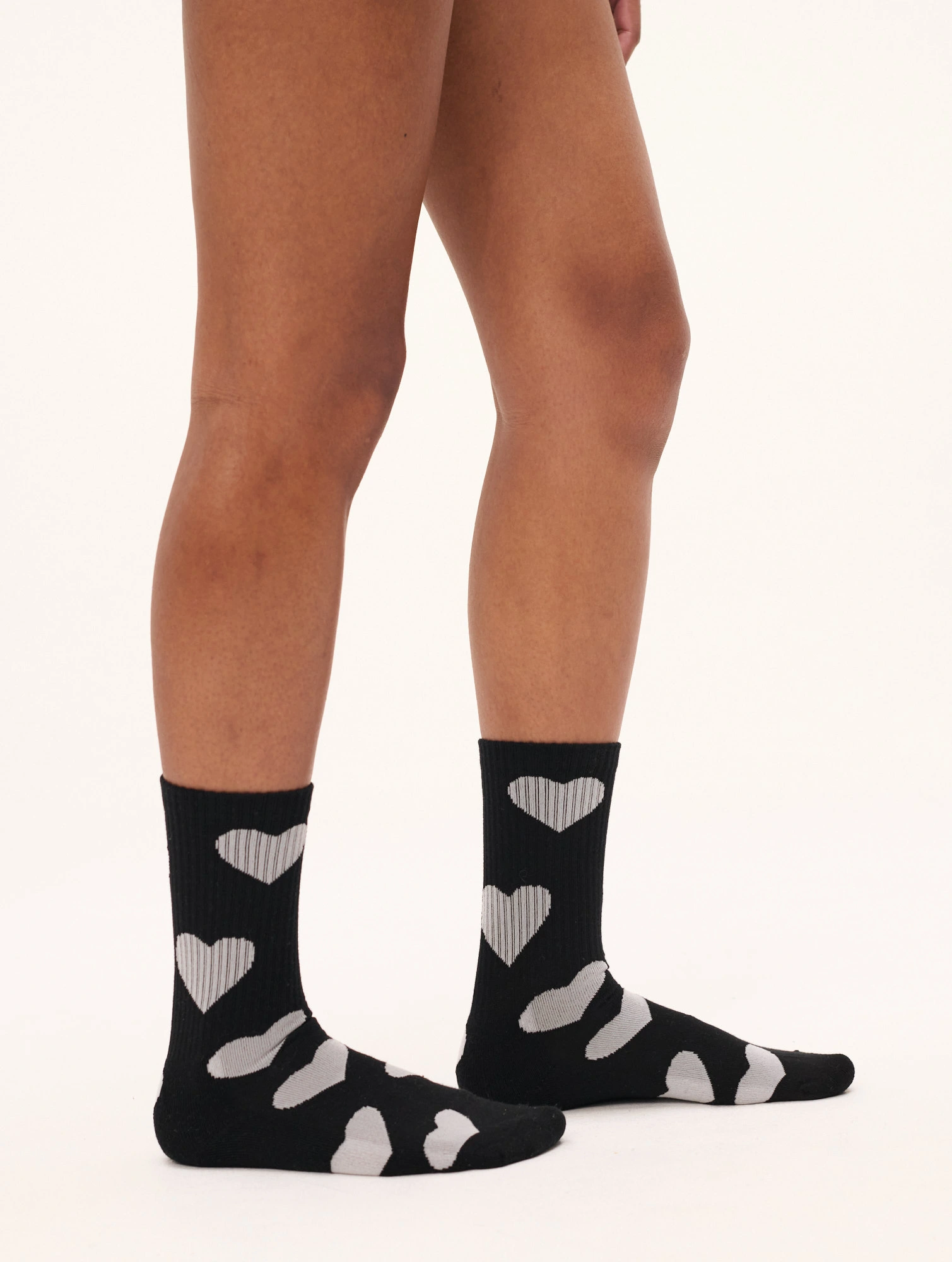 Carne Bollente It Smells Love Black on model