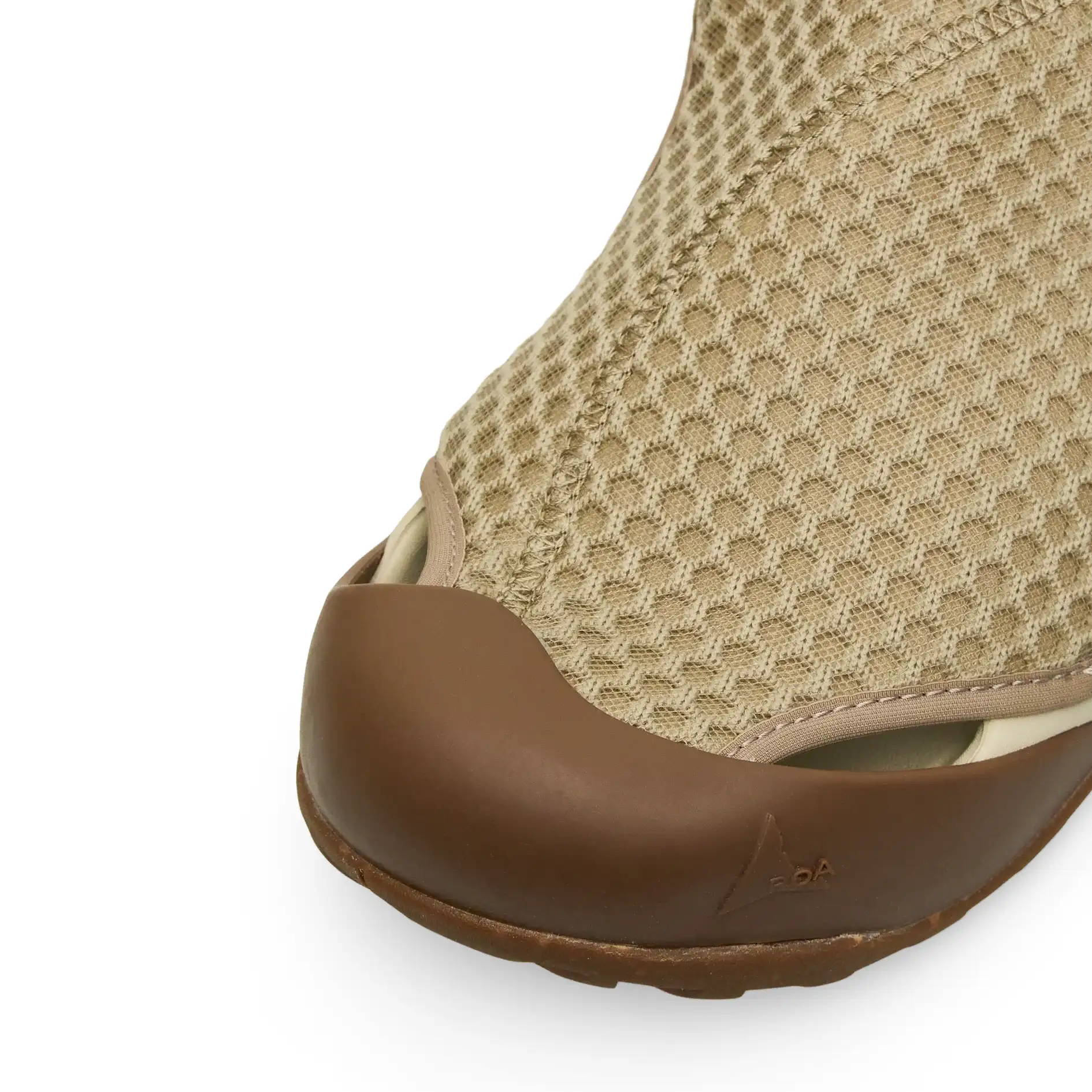 Roa Arpy Sand Honey toe detail in a white background