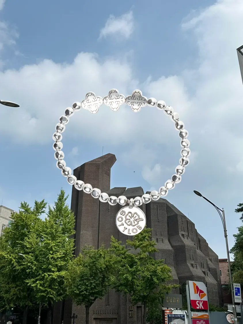 Gottlob Edition No. 4 Bracelet with a photo background