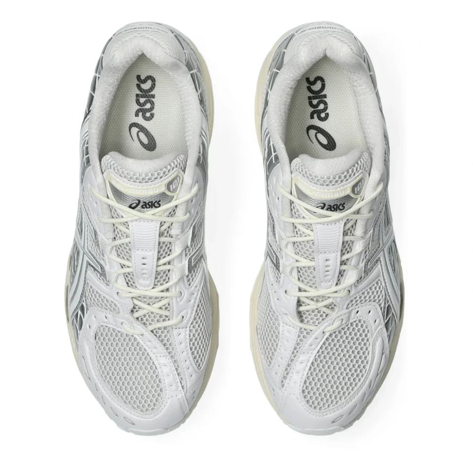 Asics Nimbus 10.1 White/Pure Silver top view in a white background