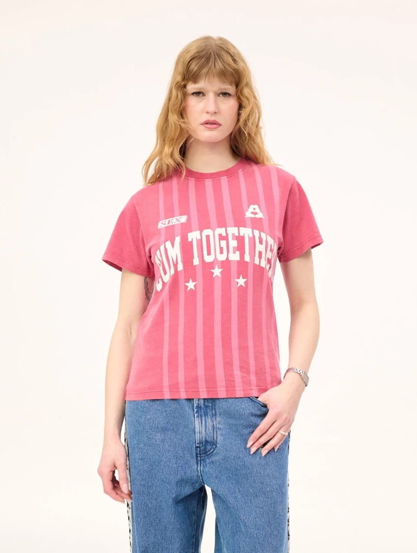 Carne Bollente Team Player T-Shirt Off-Red front view on model