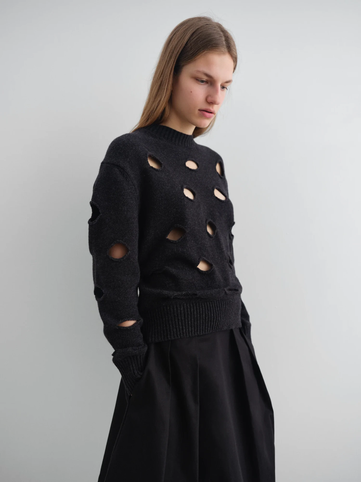 Gimaguas Dots Jumper Black side view on model
