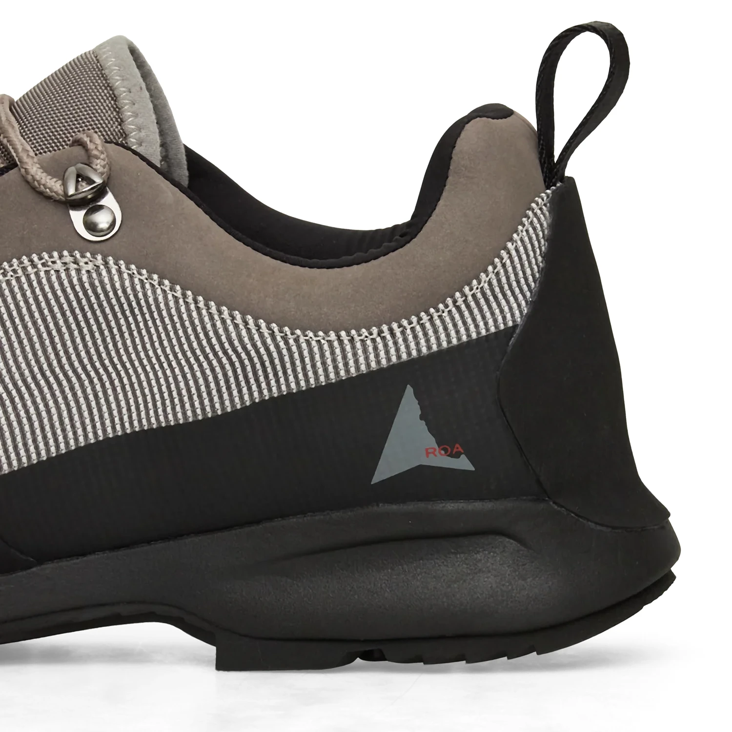 ROA Cingino Silver Black side view detail in a white background