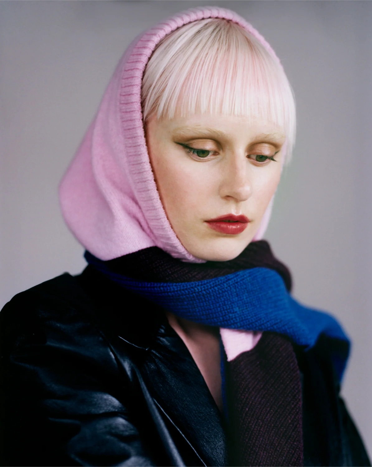 Hades Wool Hooded Scarf Pink on model