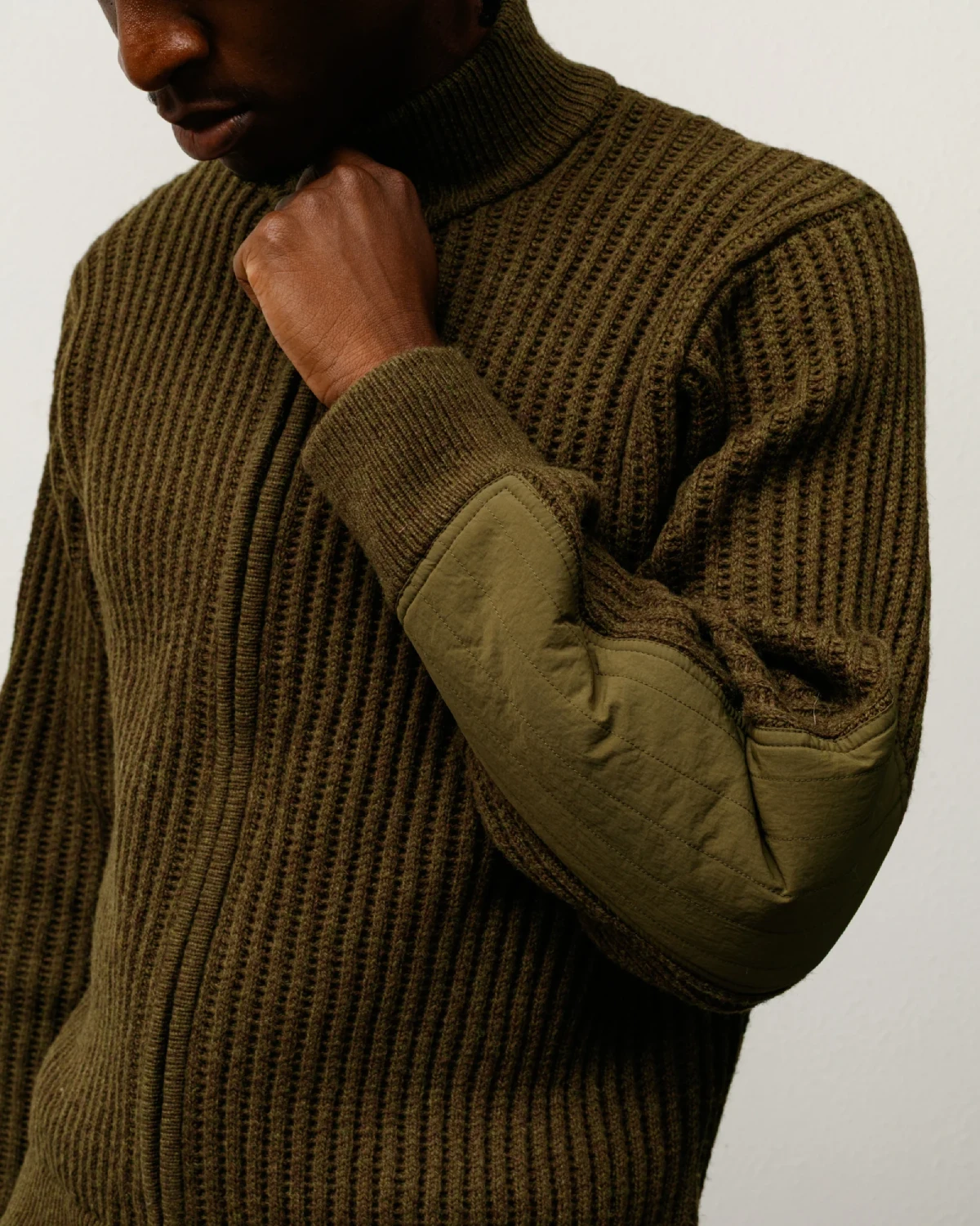 Stüssy Patch Zip Sweater Green front view detail on model