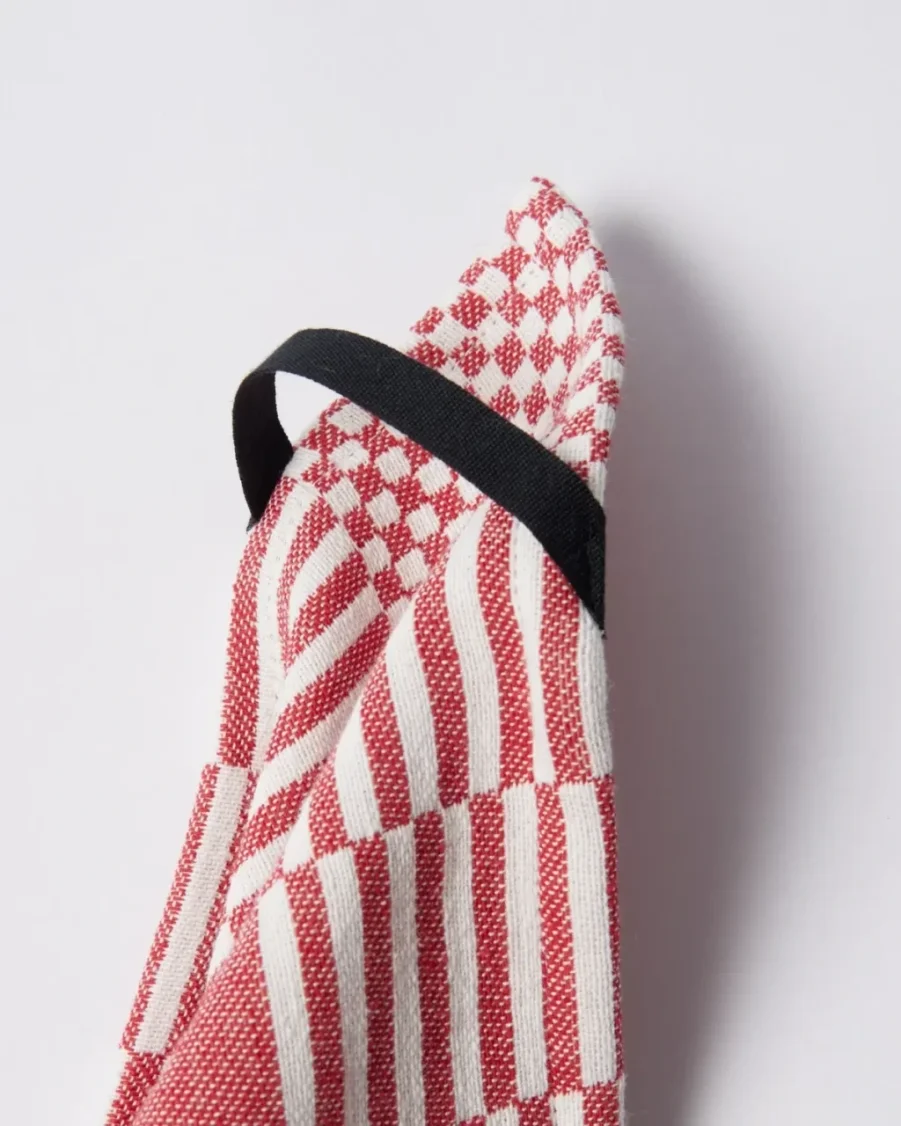 by Parra Infinite Kitchen Bird Towel Set Red detail