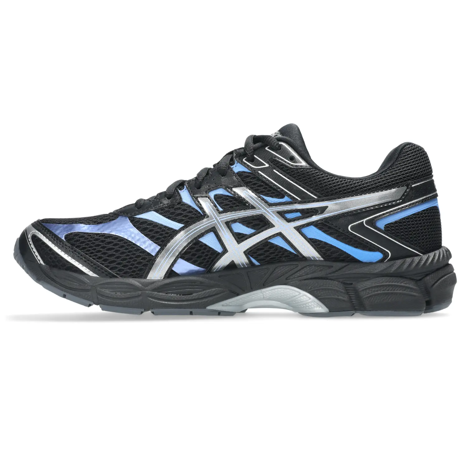 Asics Gel-Cumulus 16 Black/Pure Silver side view in a white background
