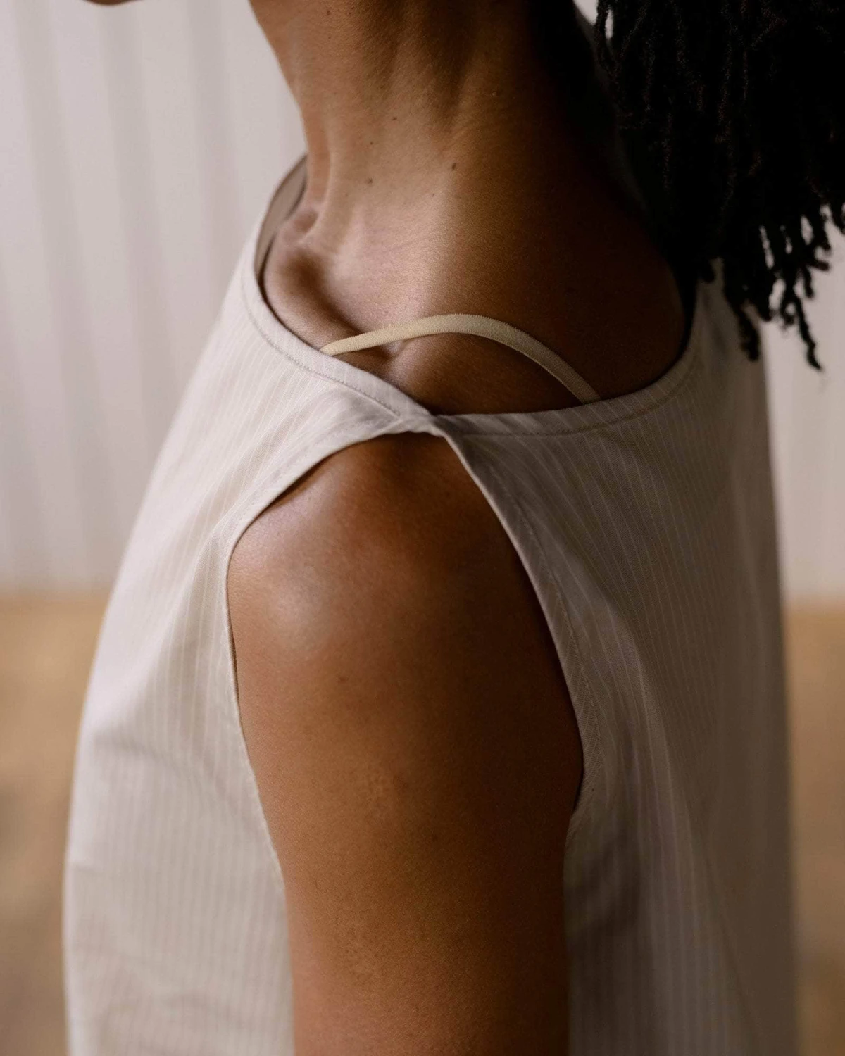 Baserange Decti Top Brown Stripe detail on model