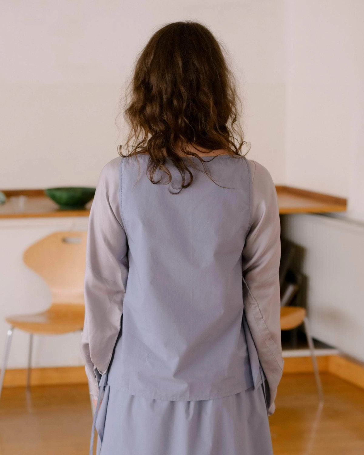 Baserange Decti Top Nelson Blue back view on model