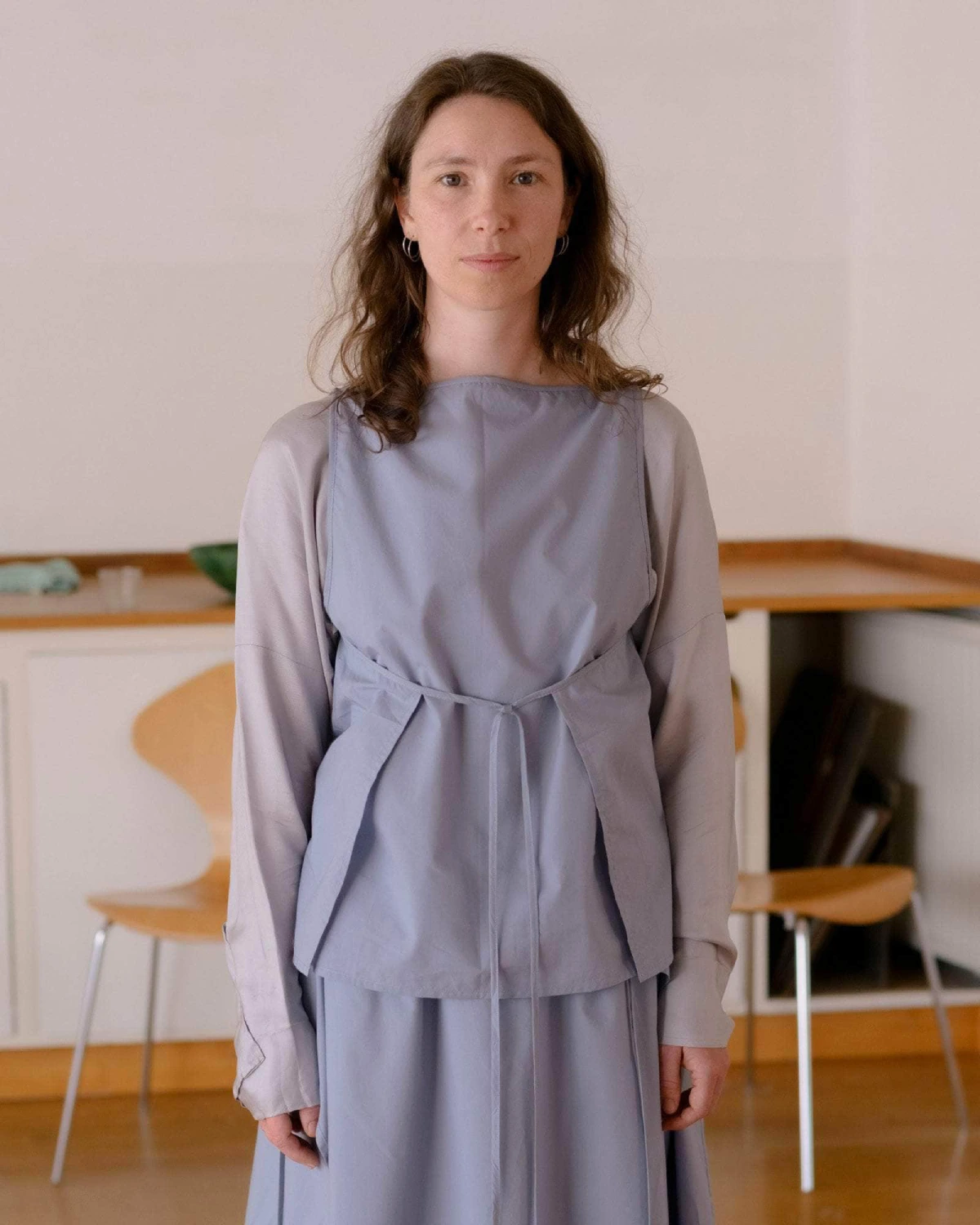 Baserange Decti Top Nelson Blue front view on model