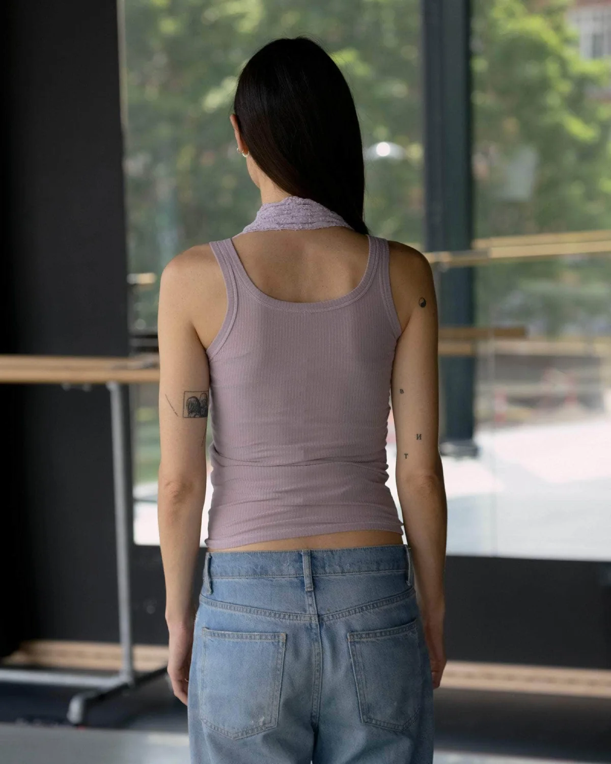 Baserange Heart Tank Verbe Purple back view on model