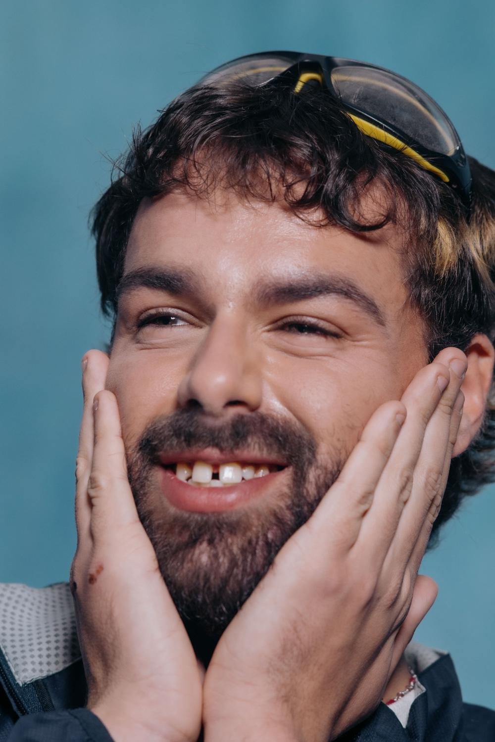 Parlamento Holiday - Guilherme Portrait