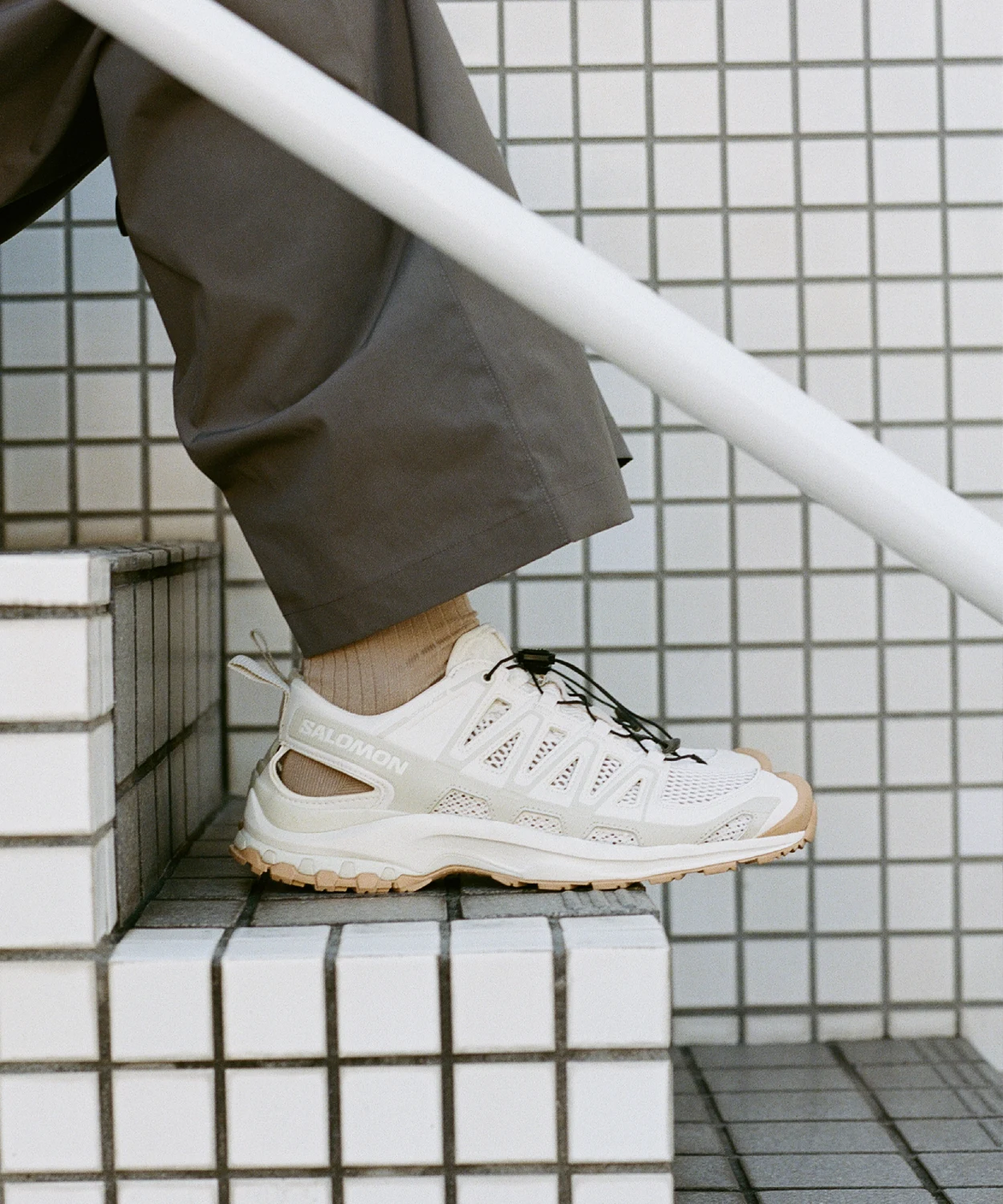 Salomon XA Pro 3D Amphib Vanilla Ice/Almond Milk/Curry side view on model