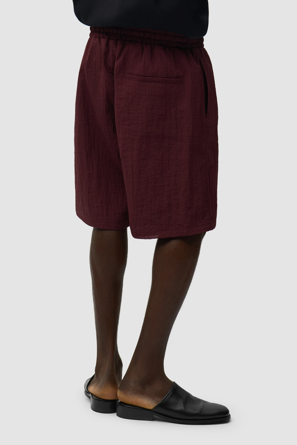 Arte Antwerp Mesh Shorts Bordeaux back view on model