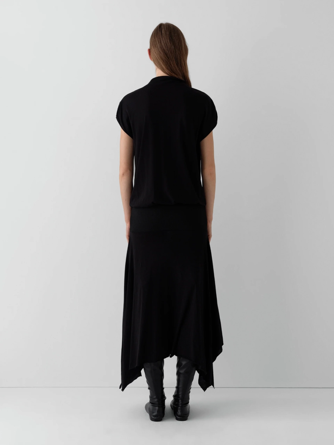 Gimaguas Jenna Maxi Dress Black back view on model