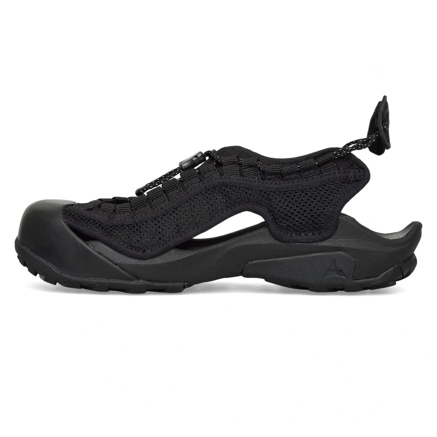 ROA Arpy Weaved Black side view in a white background