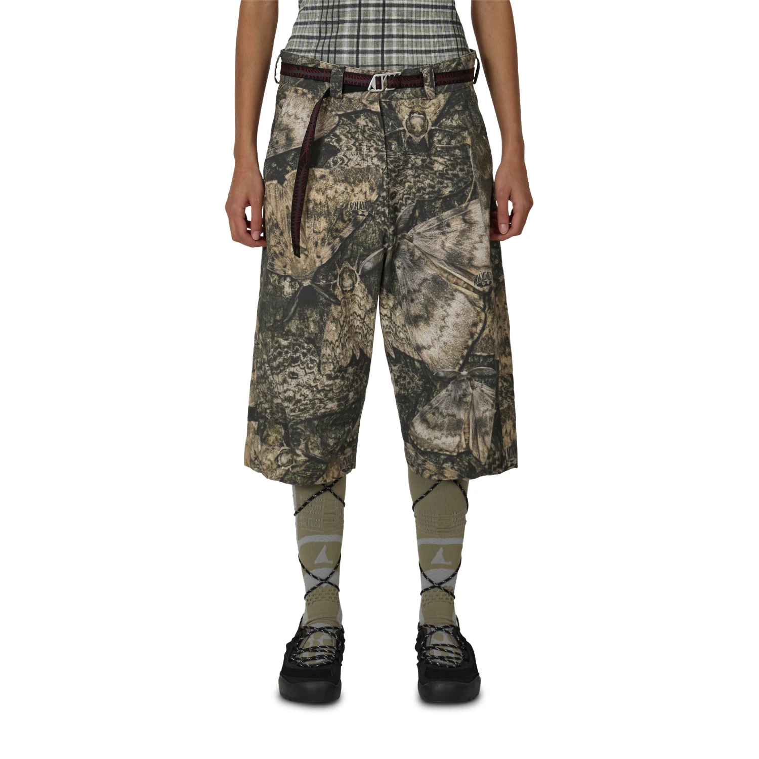 ROA Siera Moth Print 3/4 Pant Brown front view on model in a white background