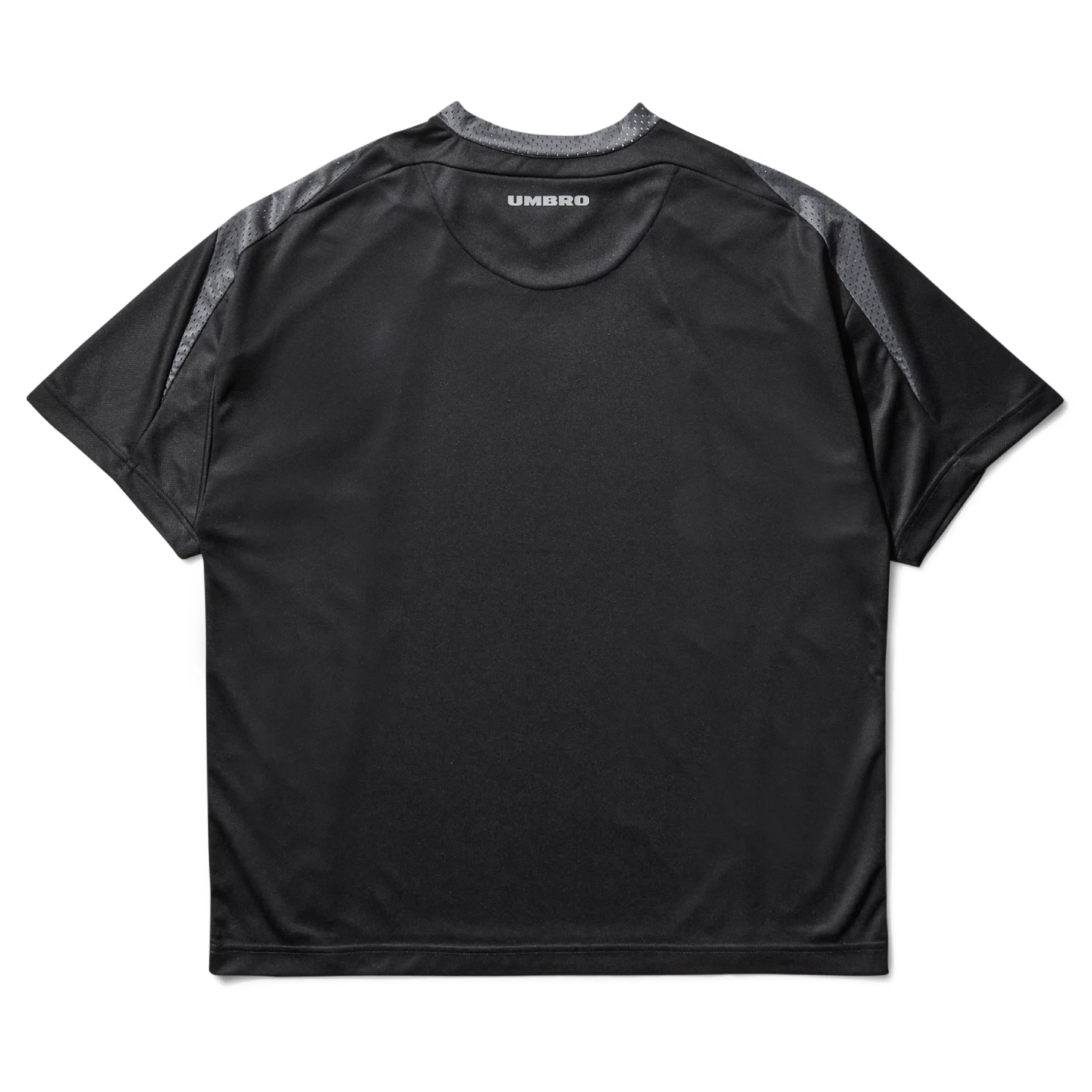 Umbro Slam Jam Training 08 10 Tee Black back view in a white background