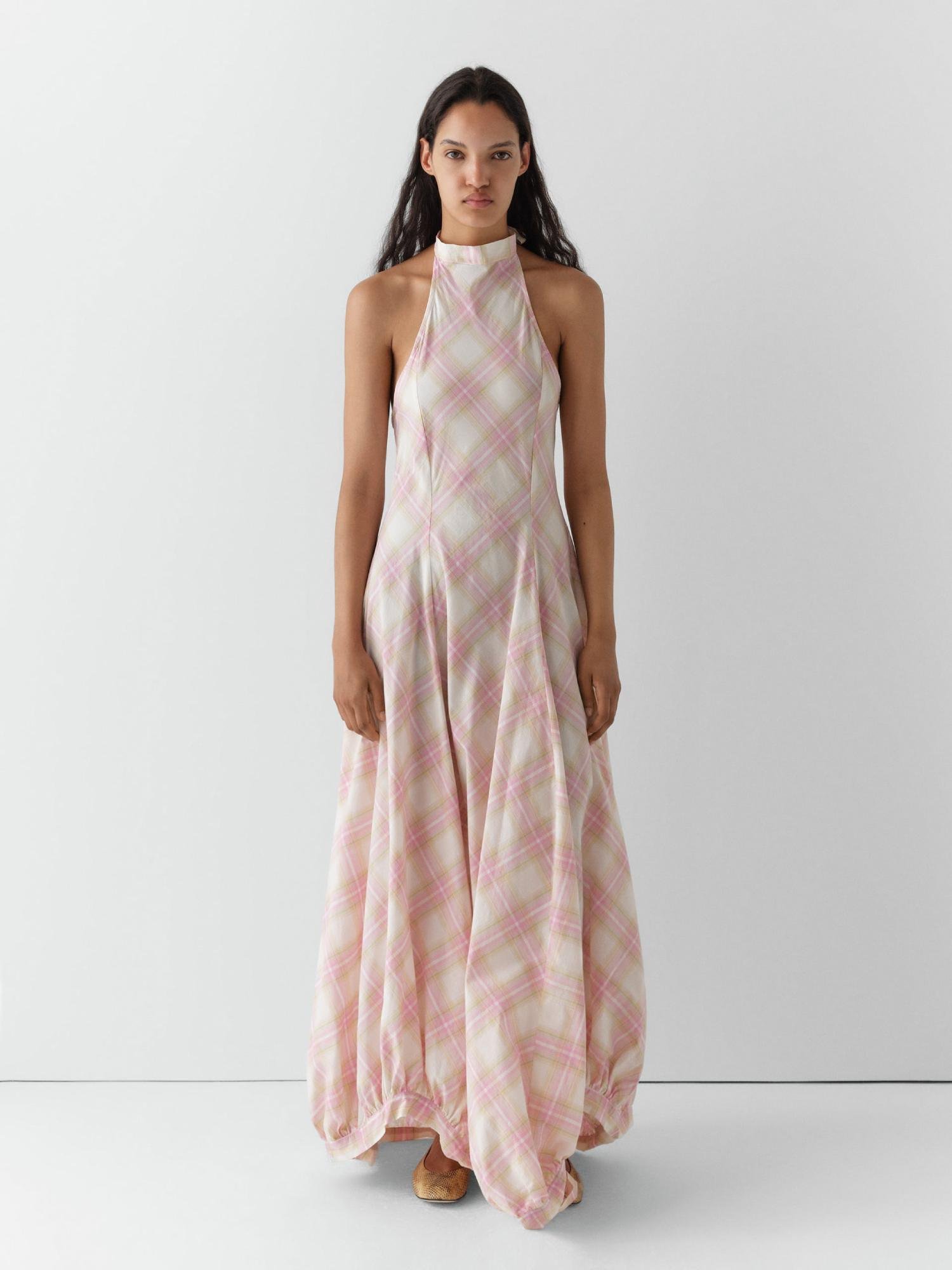 gimaguas bomba maxi dress pink on model