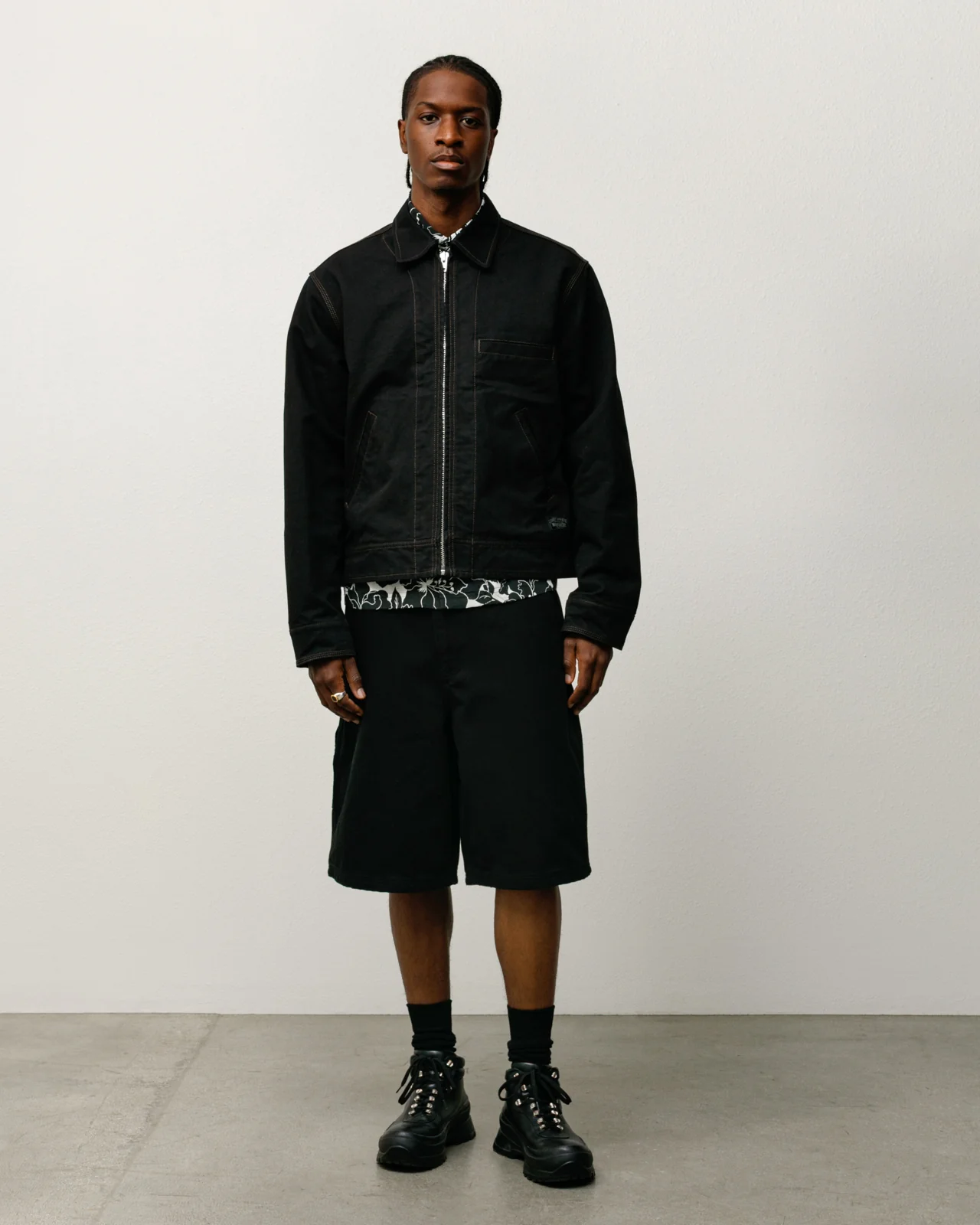 Stüssy Work Short Canvas Black on model