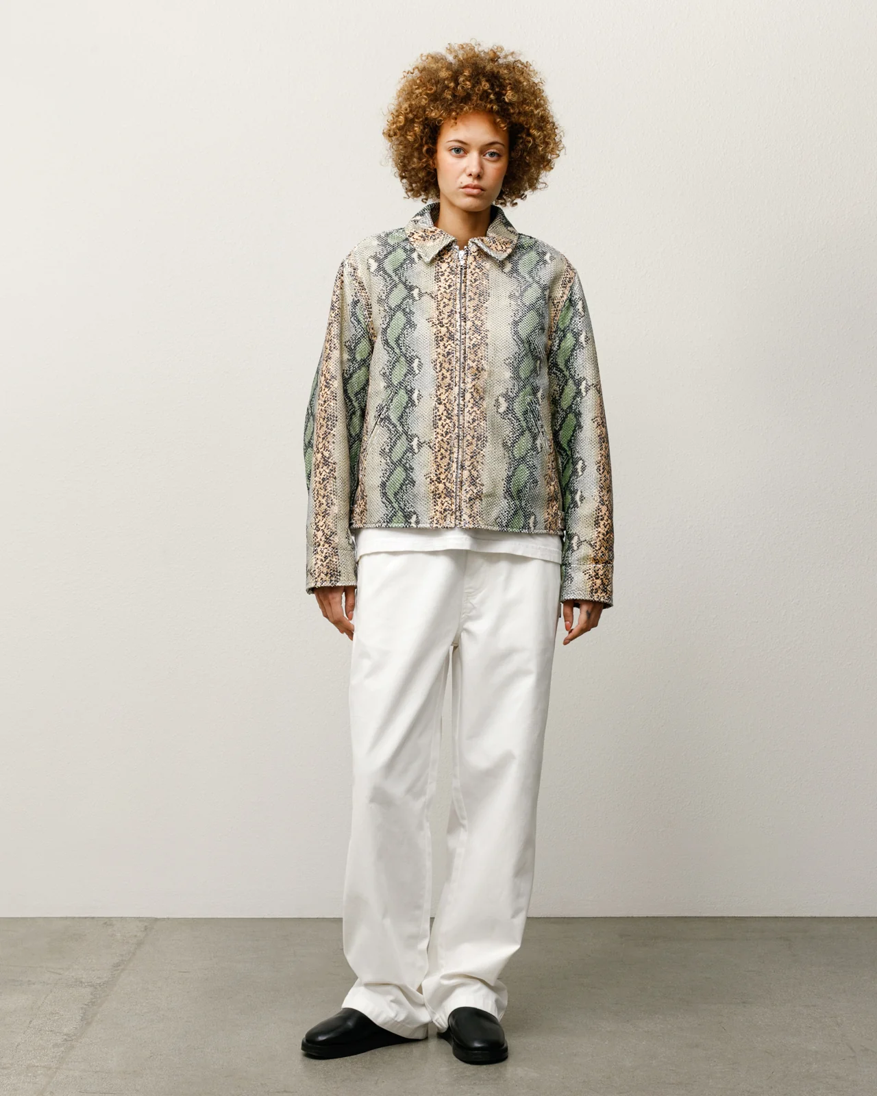 Stüssy Beach Pant Bone on model