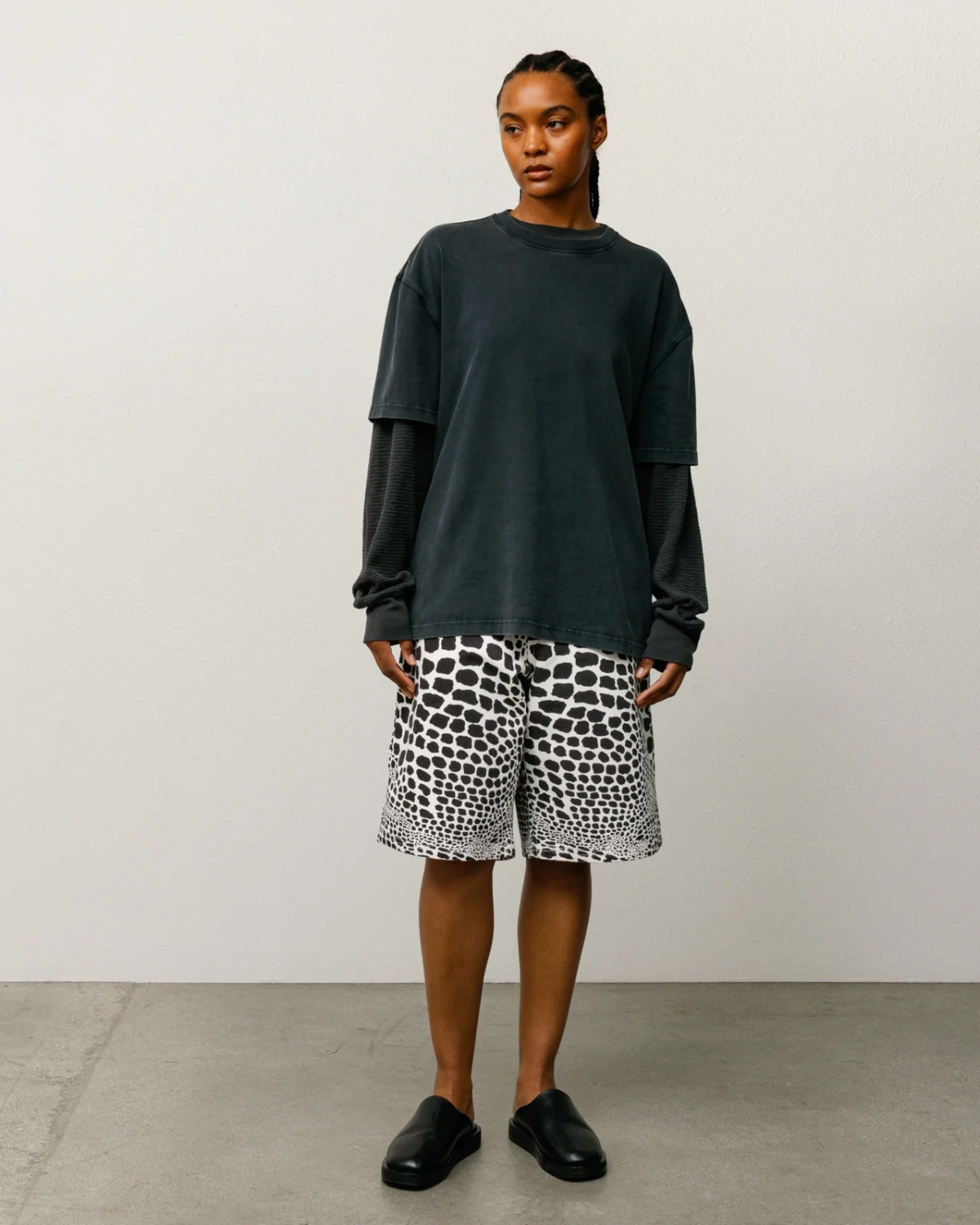 Stüssy Work Short Canvas Safari on model