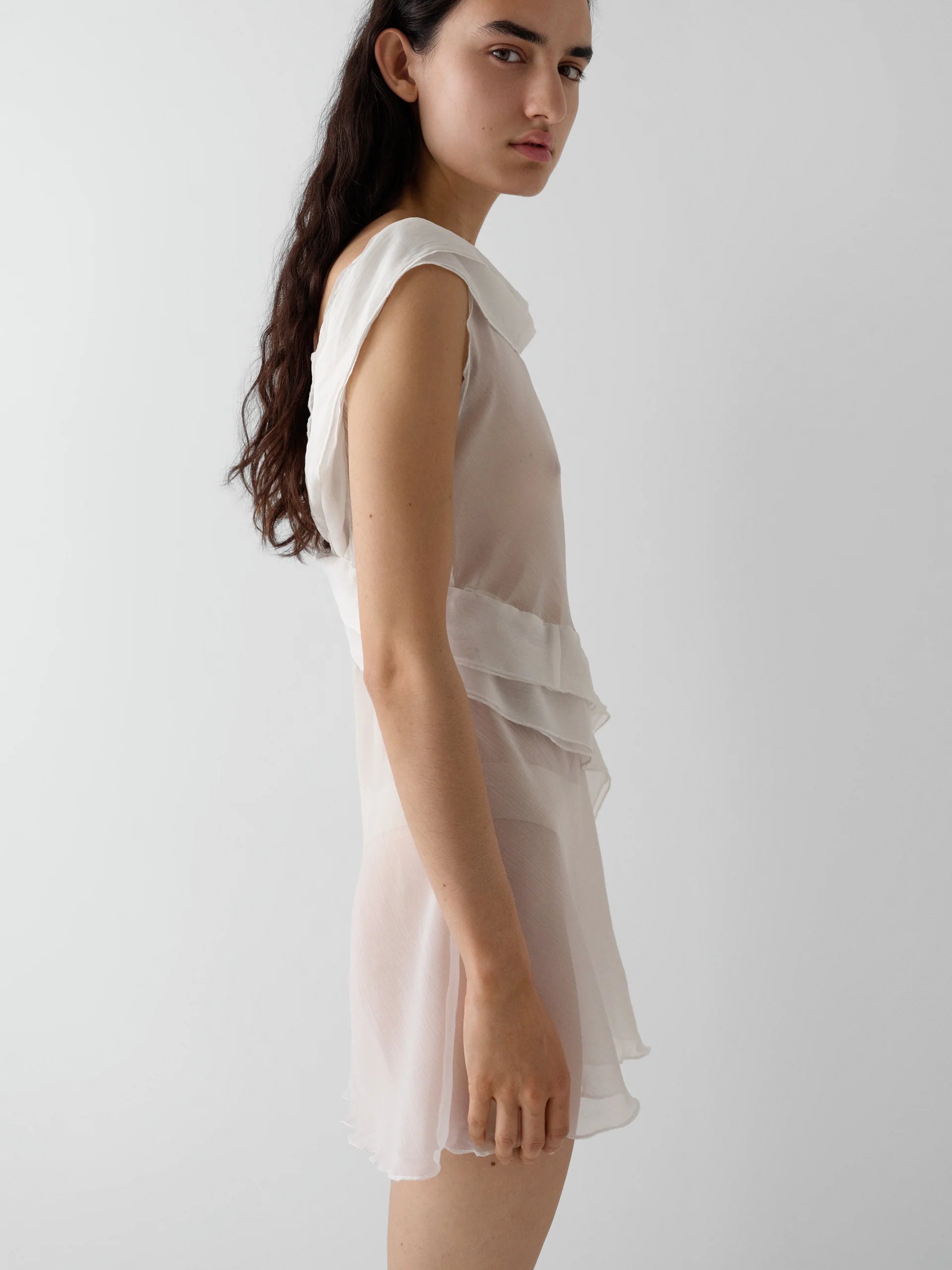 Gimaguas Boa Dress White side view on model