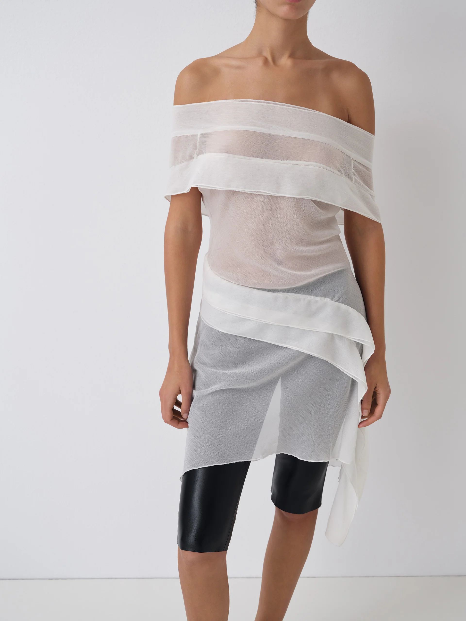 Gimaguas Boa Dress White front view on model