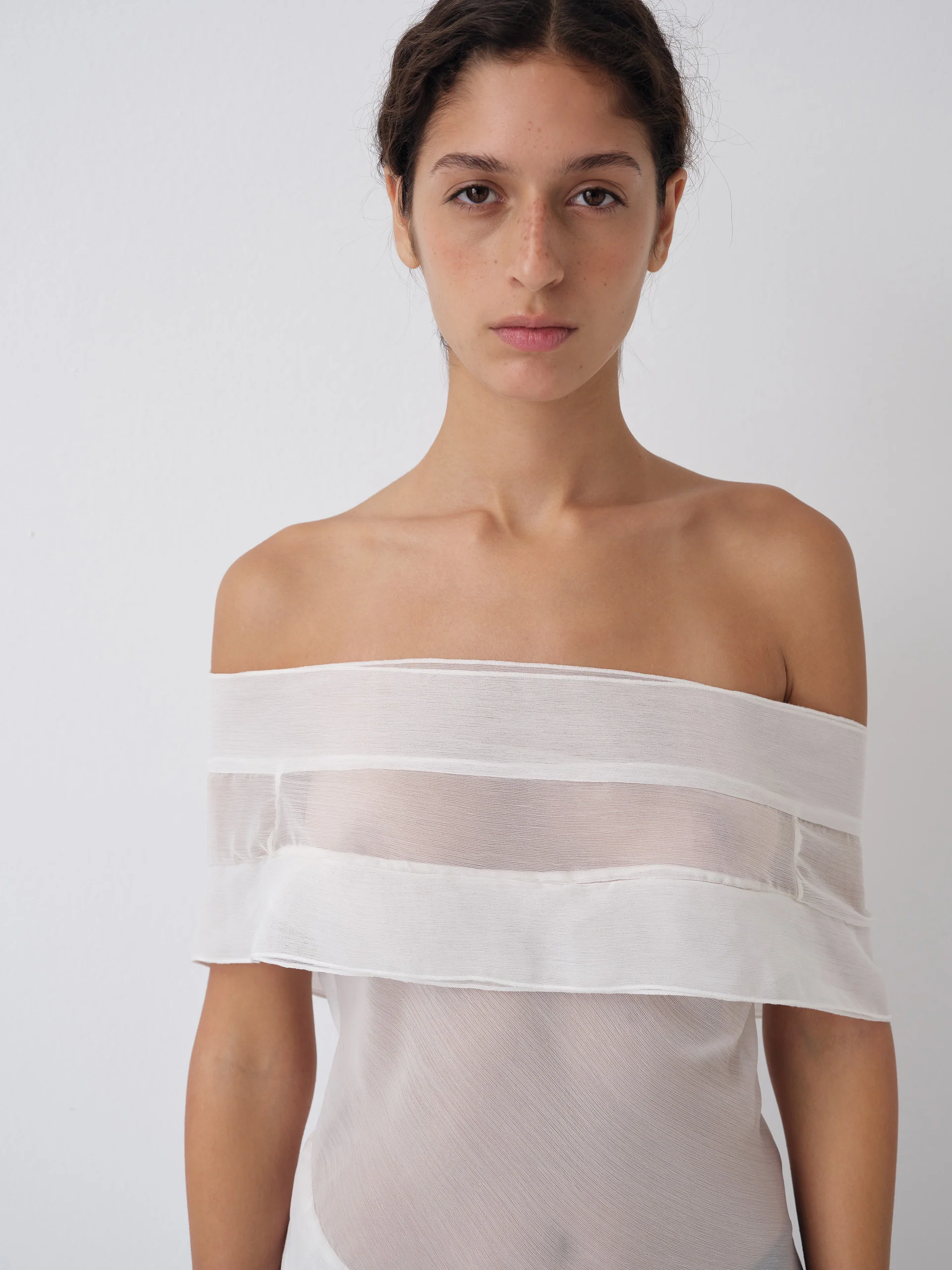 Gimaguas Boa Dress White front view on model