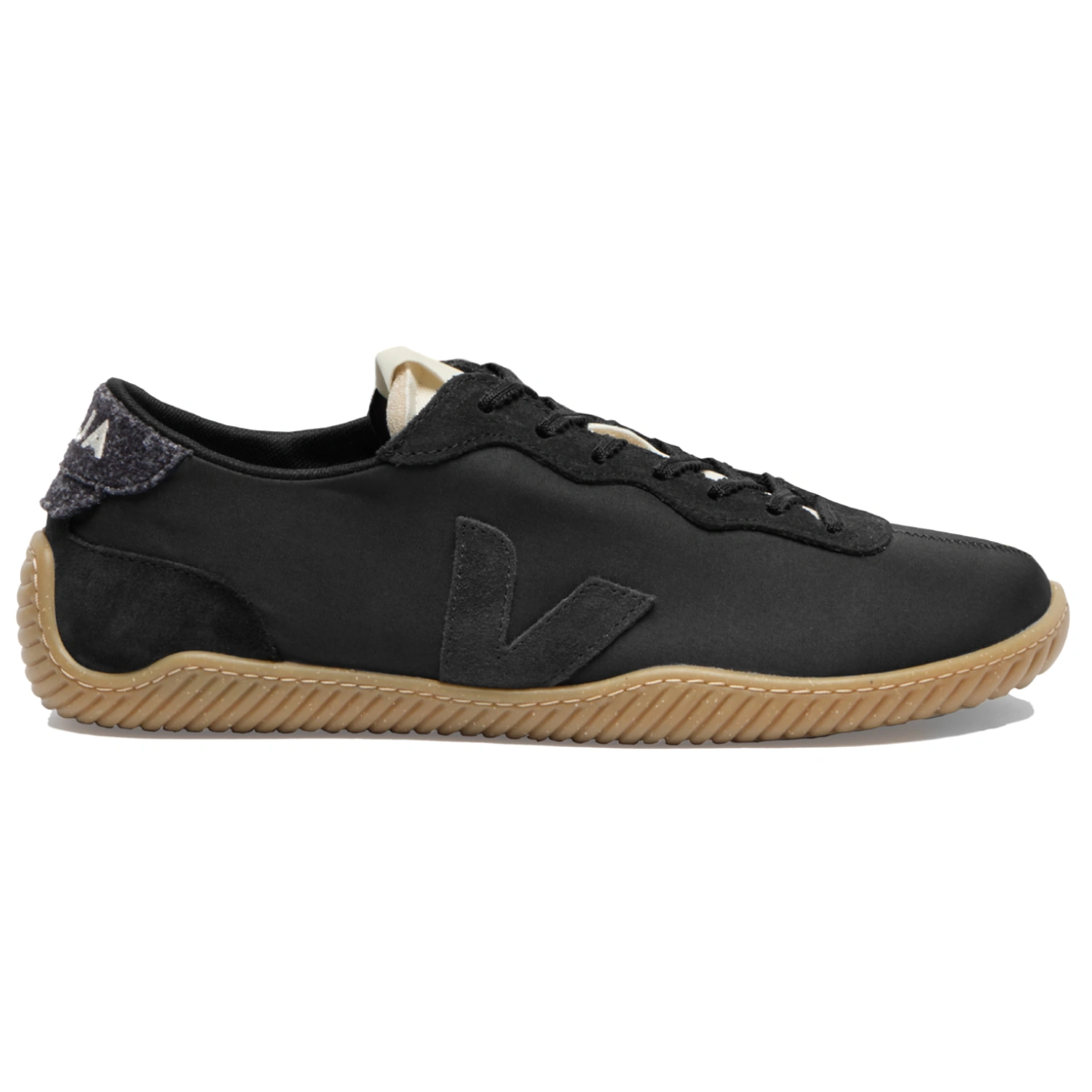 VEJA X Baserange Jitsu Nolyn Black side view in a white background