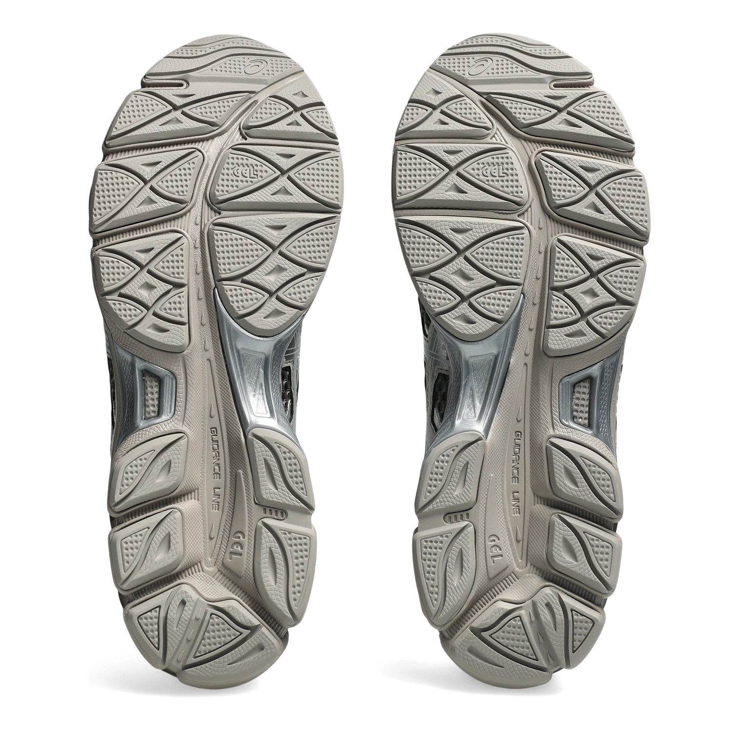 Asics Gel-Cumulus 16 Cocoa Powder/Pure Silver bottom view in a white background