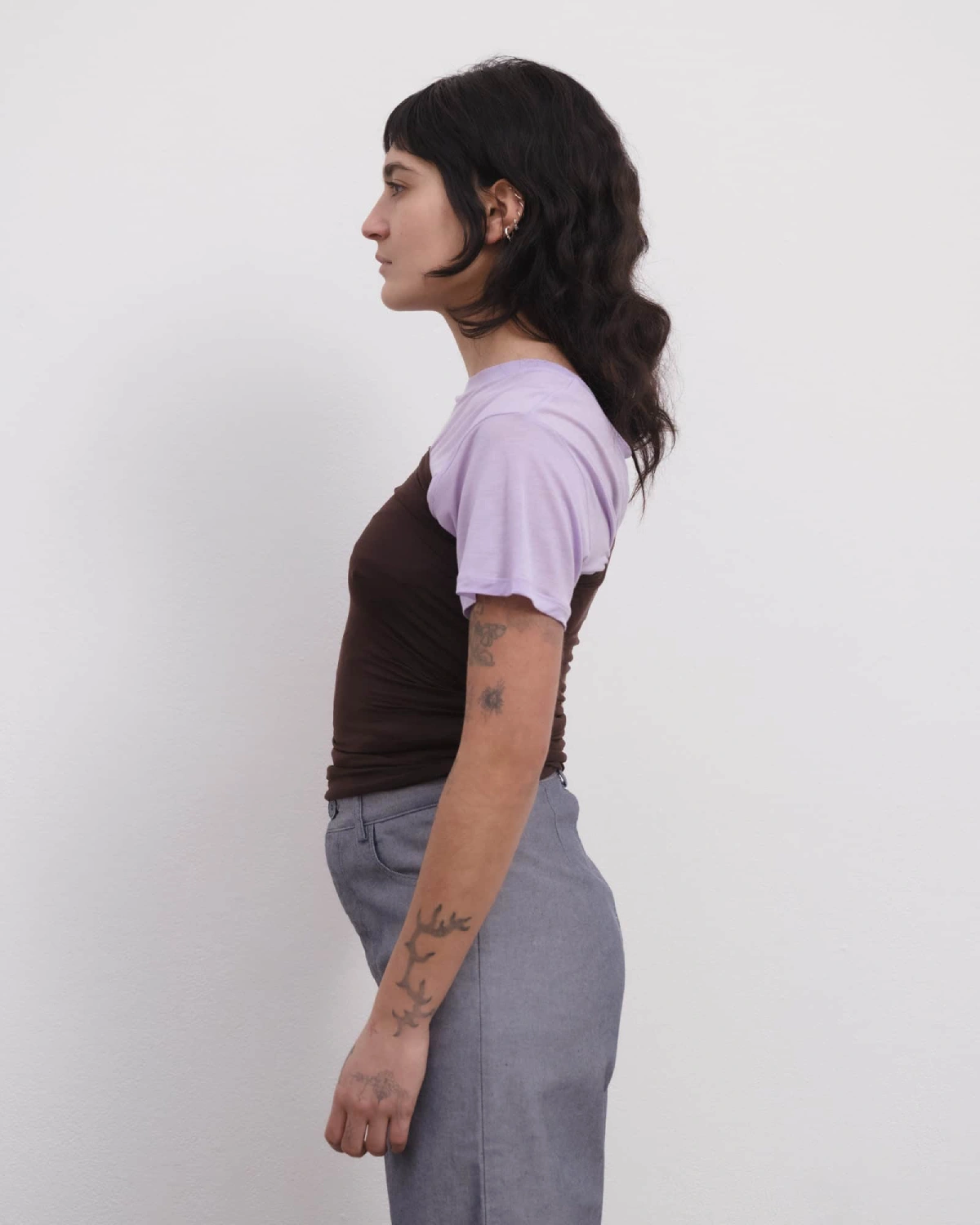 Baserange Geo Tank Tactile/One Purple side view on model