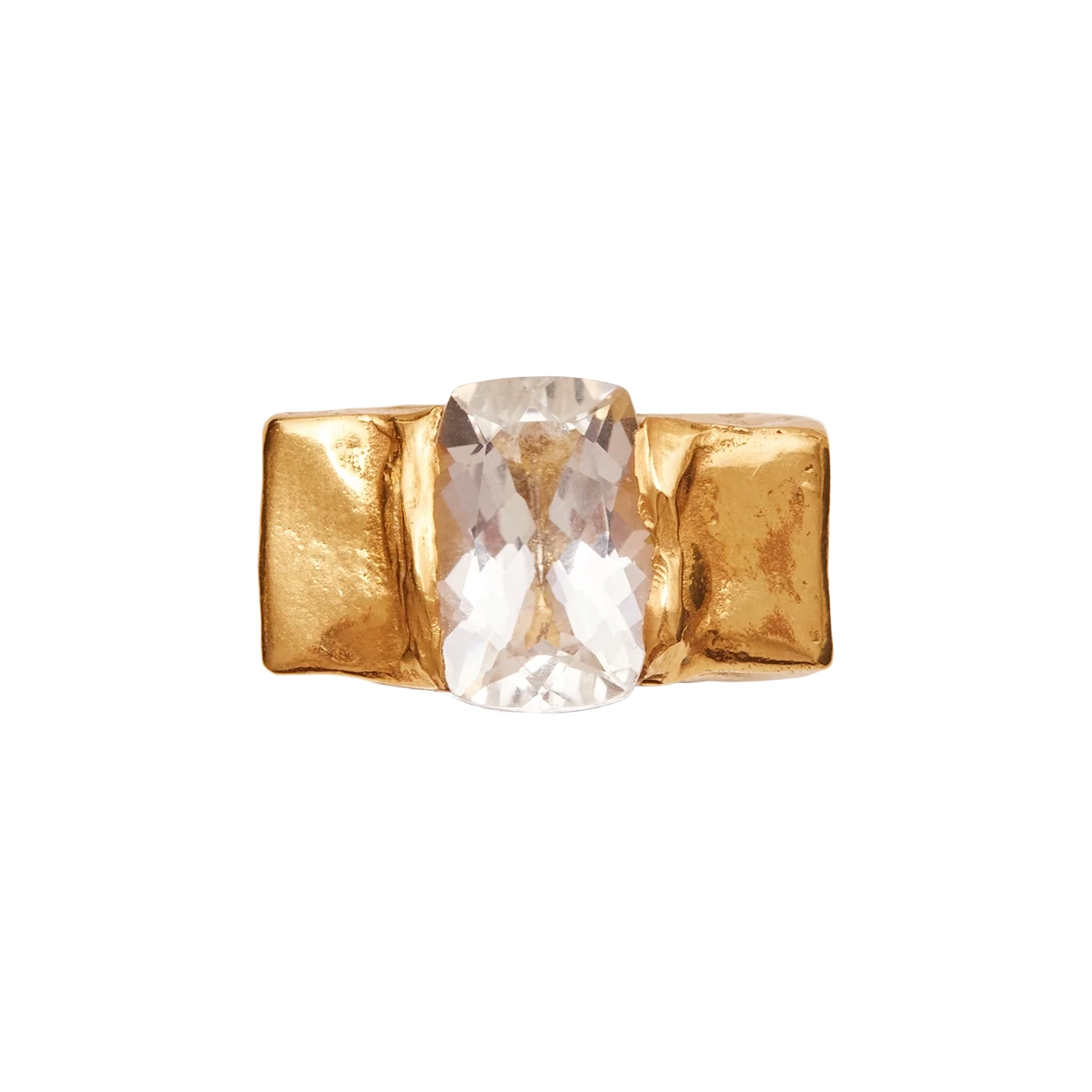 Simuero Jara Ring Gold front view in a white background