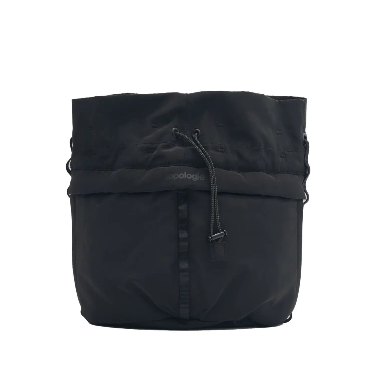Topologie Cargo Bucket Medium Black Tech Sateen front view in a white background
